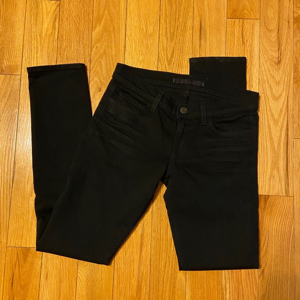Super comfortable Jbrand skinny jeans